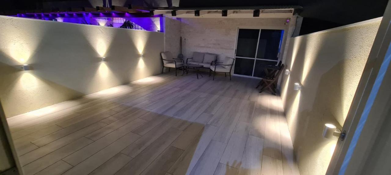 Jordan Luxury Suite Ейлат Екстериор снимка